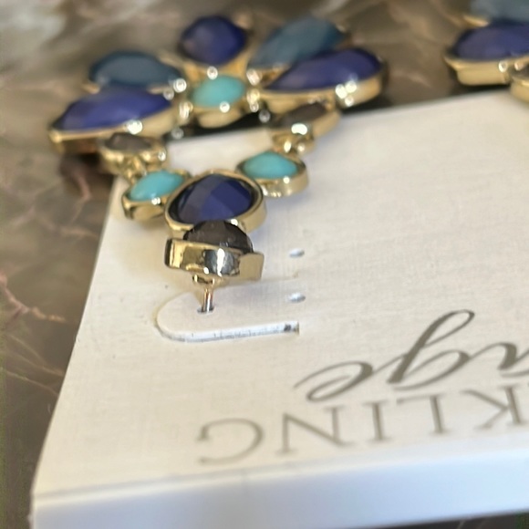 Sparkling Sage Earrings - Picture 7 of 9